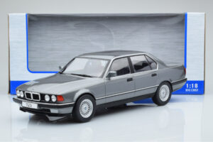 MCG18161 BMW 740i E32 Silver MCG 1/18